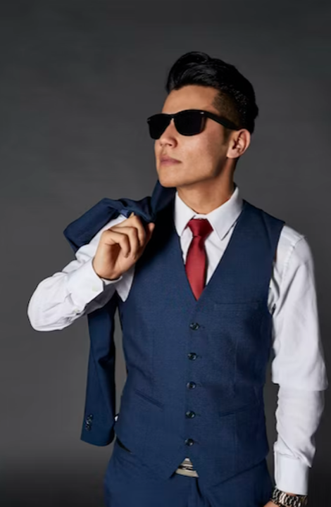The front of a waistcoat can be reinforced with G405